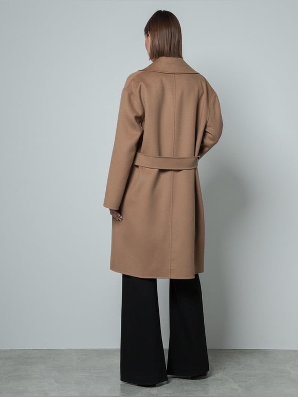 MaxMara Cashmere and Wool Blend Camel Belted Trench Coat - Picture 3 of 5